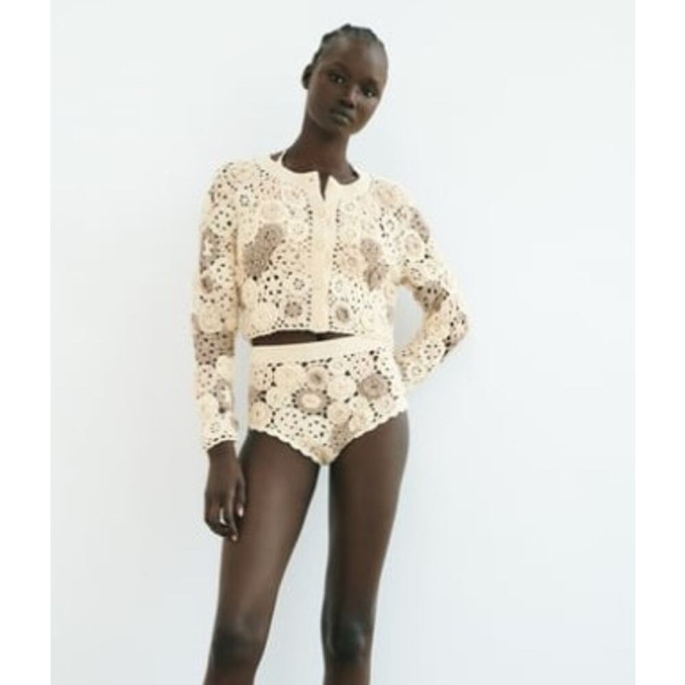 Zara Cotton Floral Crochet Micro Shorts Swim Cover-Up Size Medium-Large